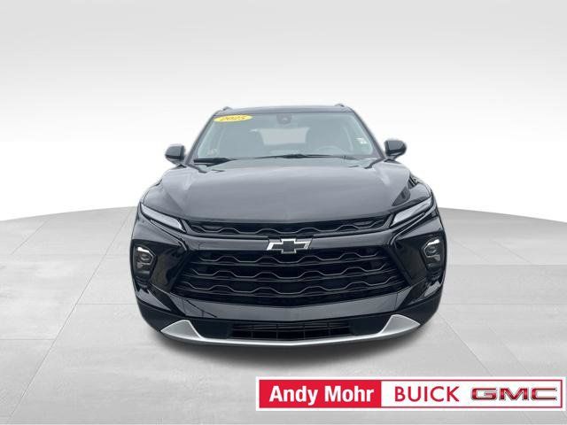Used 2025 Chevrolet Blazer LT w/ Convenience Package FWD image 4