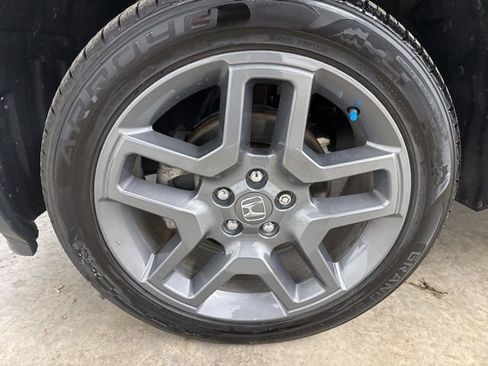 Used 2023 Honda Passport EX-L image 9