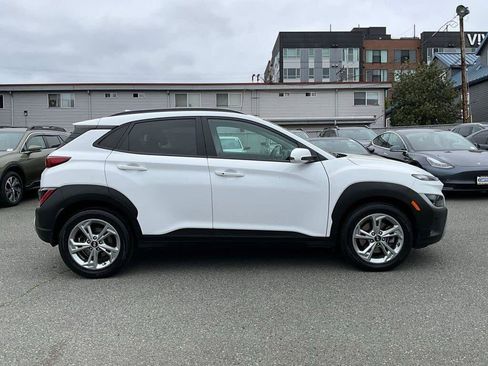 Used 2023 Hyundai Kona SEL AWD/4WD image 9