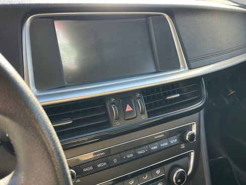 Used 2020 Kia Optima LX image 10