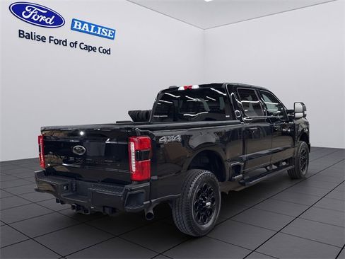 Used 2024 Ford F250 Lariat w/ Black Appearance Package image 6