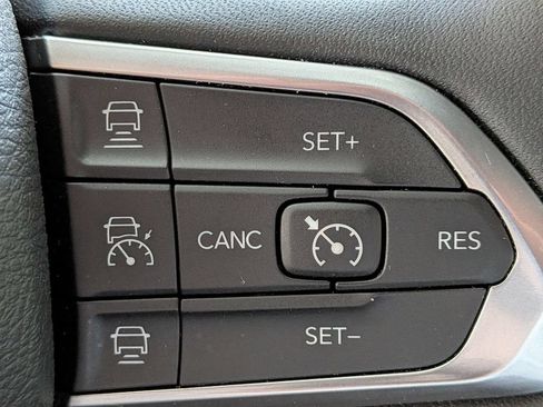 Used 2025 Jeep Compass Limited AWD/4WD image 26