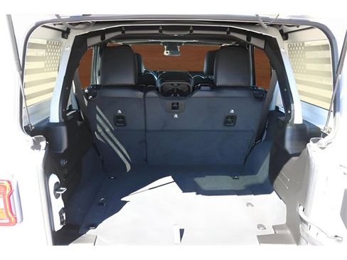 Used 2025 Jeep Wrangler Sahara w/ Safety Group image 16