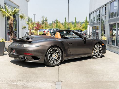 Used 2015 Porsche 911 Turbo S w/ High-end Infotainment Package AWD/4WD image 7