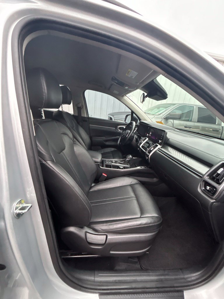 Used 2022 Kia Sorento S FWD image 23