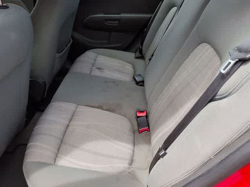 Used 2014 Chevrolet Sonic LT FWD image 19