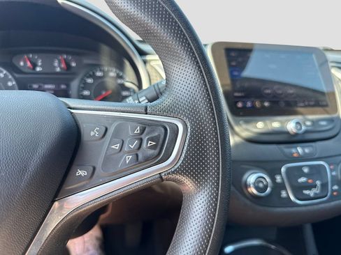 Used 2022 Chevrolet Malibu LS w/ Driver Confidence Package II FWD image 16