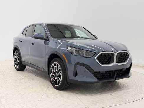 Used 2026 BMW X2 xDrive28i AWD/4WD image 7