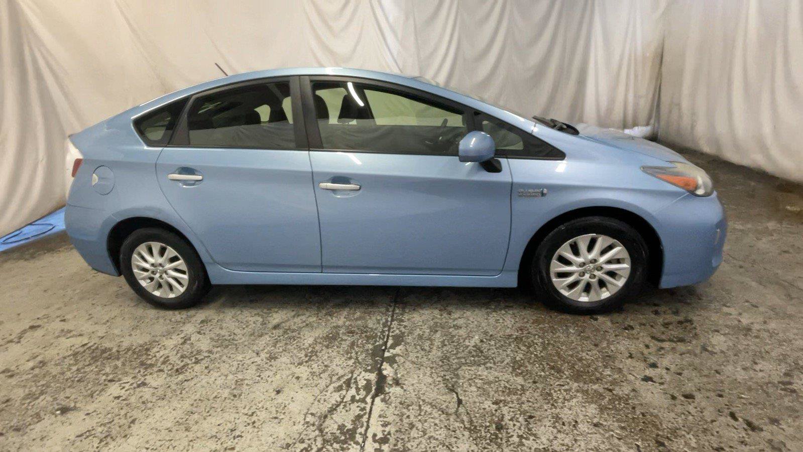 Used 2012 Toyota Prius Prime Plug-In Hybrid FWD image 4