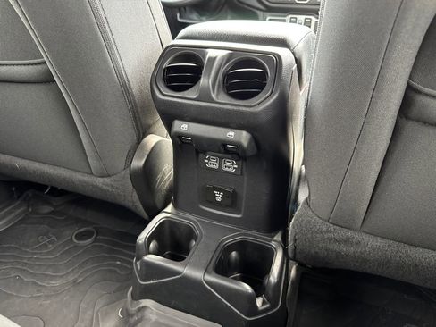 Used 2022 Jeep Wrangler Unlimited Sport w/ Sun And Sound Package AWD/4WD image 22