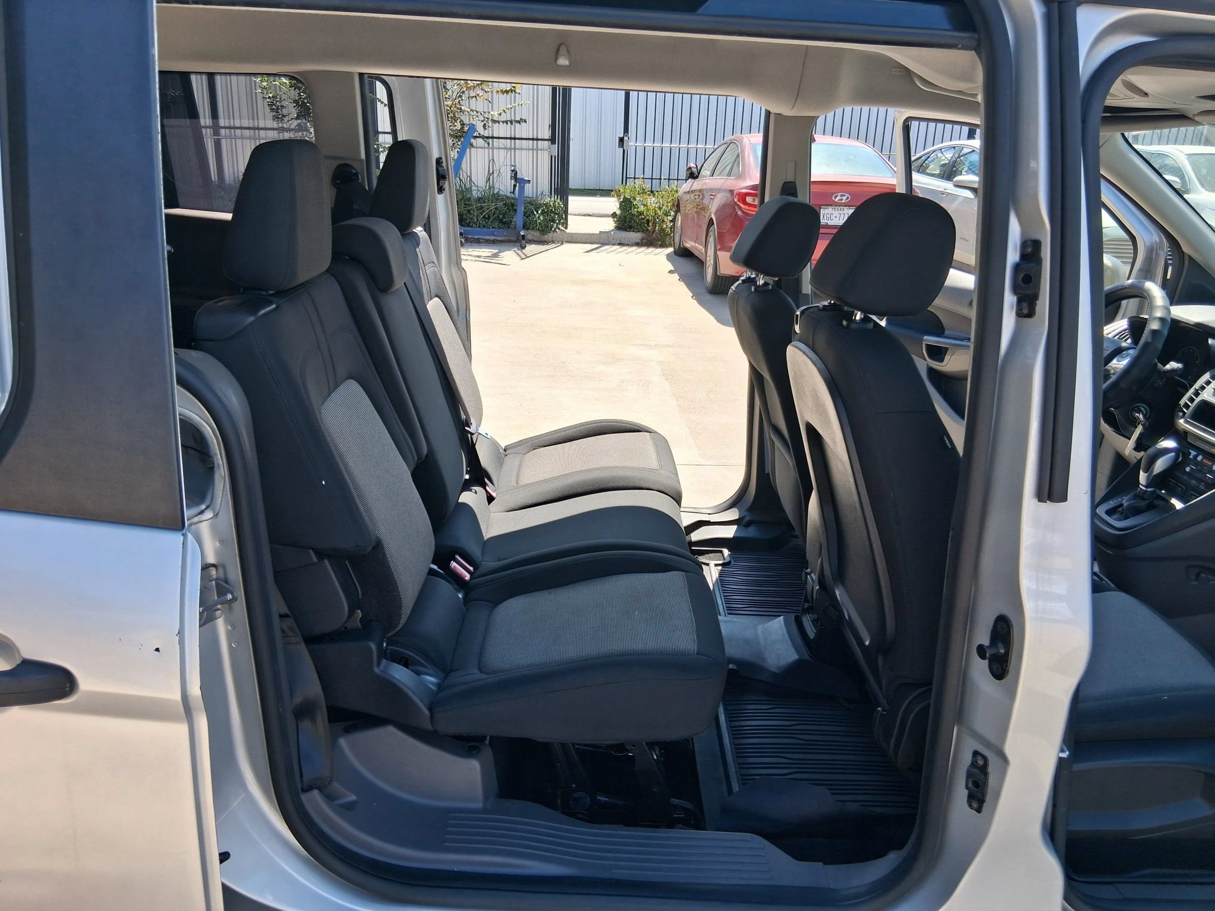 Used 2019 Ford Transit Connect XL FWD image 31
