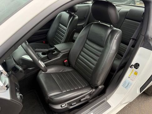 Used 2007 Ford Mustang GT RWD image 11