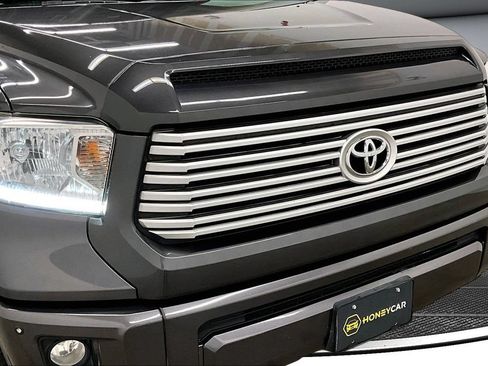 Used 2017 Toyota Tundra Platinum AWD/4WD image 32