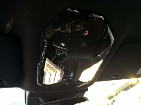 New 2026 BMW i7 xDrive60 w/ Executive Package image 25