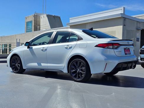 Used 2023 Toyota Corolla XSE FWD image 5