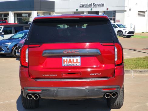 Used 2023 GMC Yukon AT4 image 5