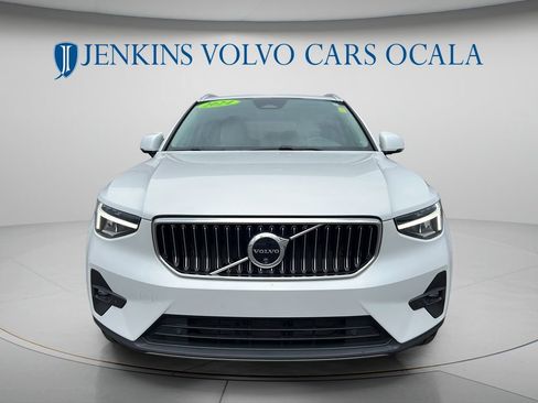 Used 2024 Volvo XC40 B5 Plus w/ Climate Package AWD/4WD image 8