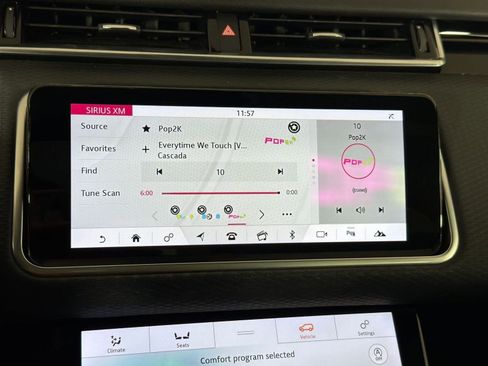 Used 2020 Land Rover Range Rover Velar S image 26