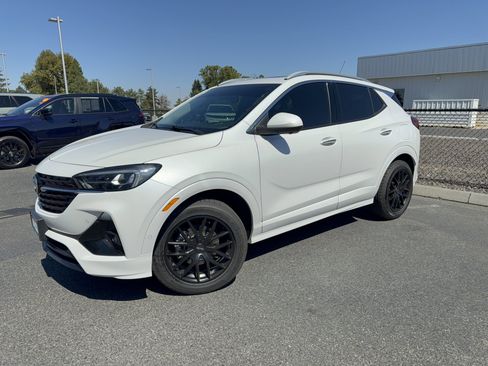 Used 2022 Buick Encore GX Essence w/ Advanced Technology Package AWD/4WD image 38
