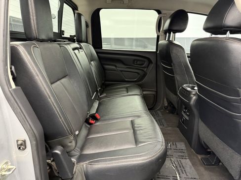 Used 2017 Nissan Titan SL image 55
