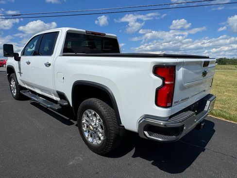 Used 2024 Chevrolet Silverado 2500 LTZ w/ LTZ Convenience Package AWD/4WD image 5