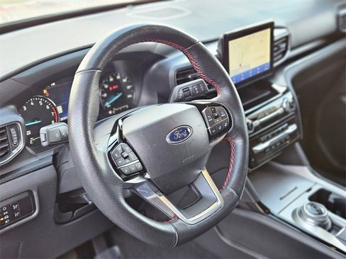 Used 2023 Ford Explorer ST-Line w/ Class IV Trailer Tow Package image 17