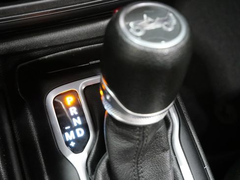 Used 2018 Jeep Wrangler Unlimited Sport S AWD/4WD image 24
