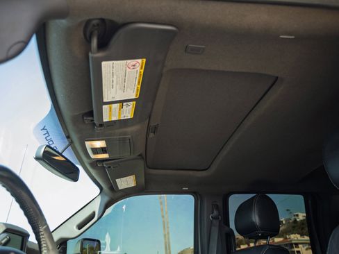 Used 2016 Ford F250 Lariat w/ Lariat Ultimate Package image 33