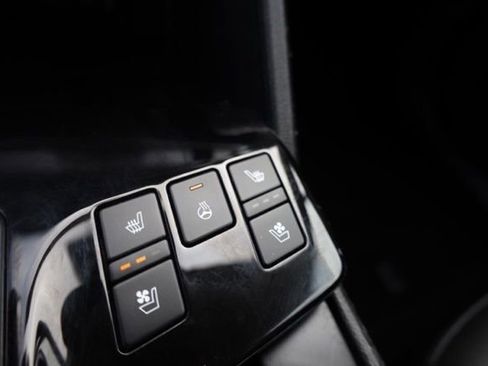 Used 2023 Kia Sportage SX image 32