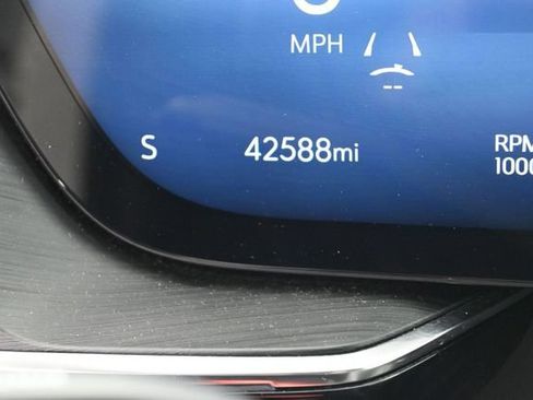 Used 2024 Buick Envision Preferred AWD/4WD image 31