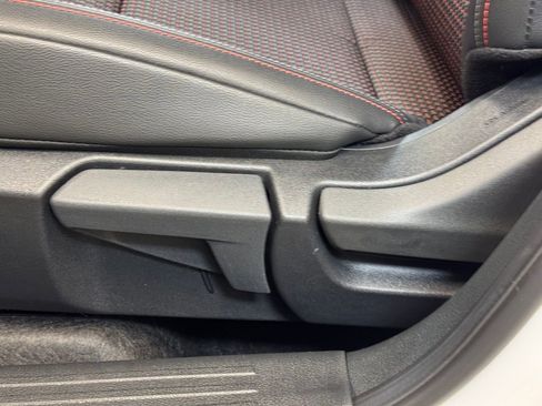 New 2025 Nissan Kicks SR w/ Illumination Package image 10