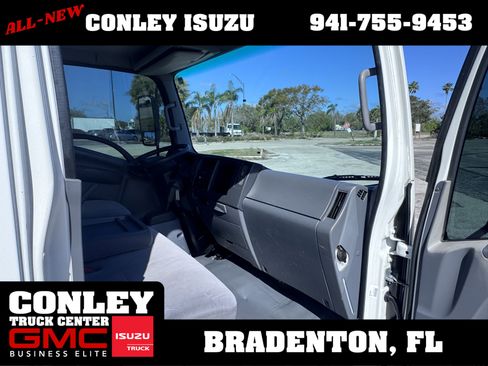 Used 2019 Isuzu NPR image 15
