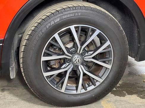 Used 2019 Volkswagen Tiguan SE AWD/4WD image 37