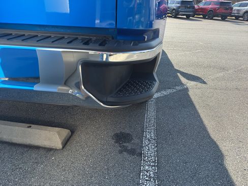 Used 2025 Chevrolet Silverado 1500 LT image 6