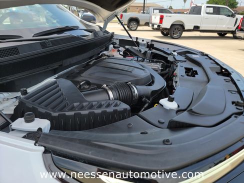 Used 2024 Chevrolet Traverse RS w/ LPO, Floor Liner Package FWD image 34