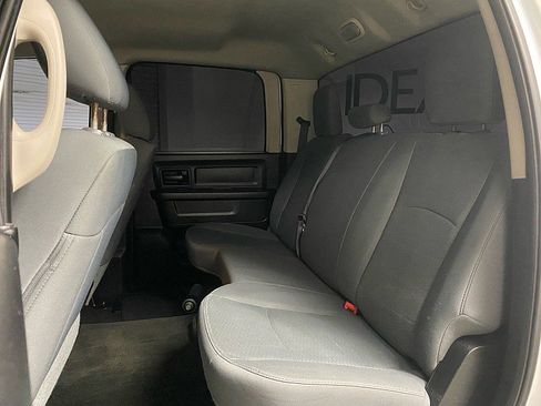 Used 2015 RAM 1500 Express image 11