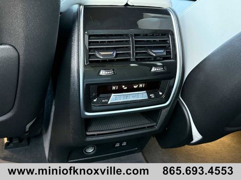 Used 2024 BMW X7 xDrive40i w/ M Sport Package image 39