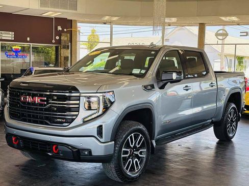 Used 2026 GMC Sierra 1500 AT4 w/ Technology Package AWD/4WD image 19