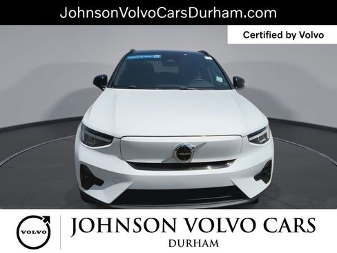 Certified 2023 Volvo XC40 Recharge Plus AWD/4WD image 3
