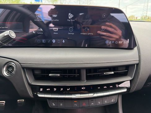 Used 2025 Cadillac CT5 V Blackwing w/ Parking Package RWD image 15