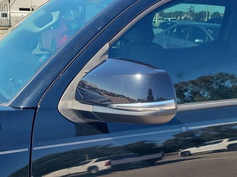 Used 2022 Toyota Tacoma SR5 image 12