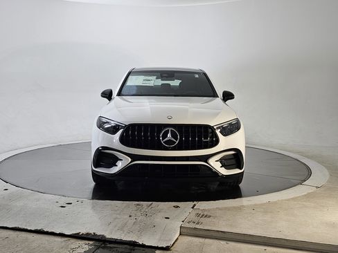 New 2025 Mercedes-Benz GLC 43 AMG 4MATIC Coupe image 4