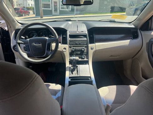 Used 2010 Ford Taurus SEL image 12