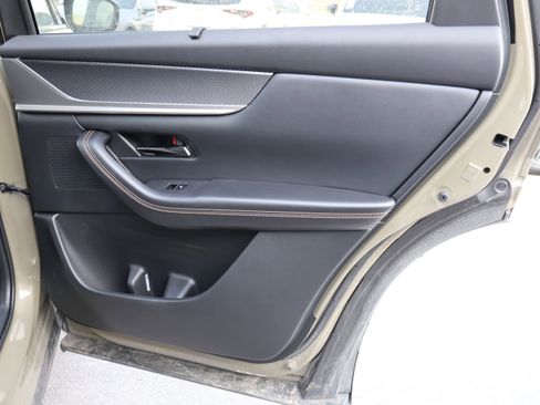 Used 2025 MAZDA CX-70 Plug-In Hybrid w/ Premium Plus image 13