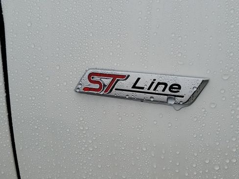 Used 2023 Ford Escape ST-Line w/ Tech Pack #1 AWD/4WD image 6