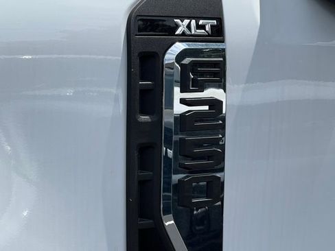 New 2026 Ford F250 XLT w/ 360-Degree Camera Package AWD/4WD image 17