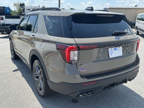 New 2026 Ford Explorer ST w/ Sun And Sound Package AWD/4WD image 7