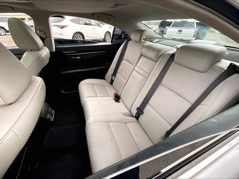 Used 2016 Lexus ES 350 image 27