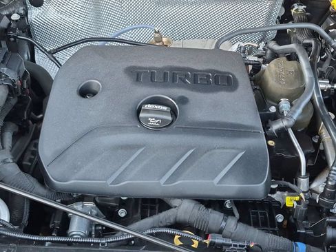 Used 2021 Buick Encore GX Essence AWD/4WD image 33