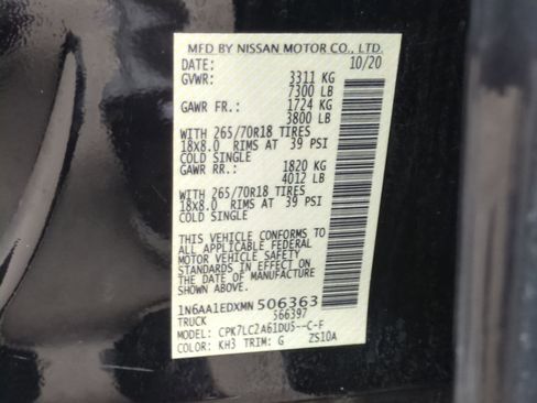 Used 2021 Nissan Titan SV w/ SV Convenience Package image 36